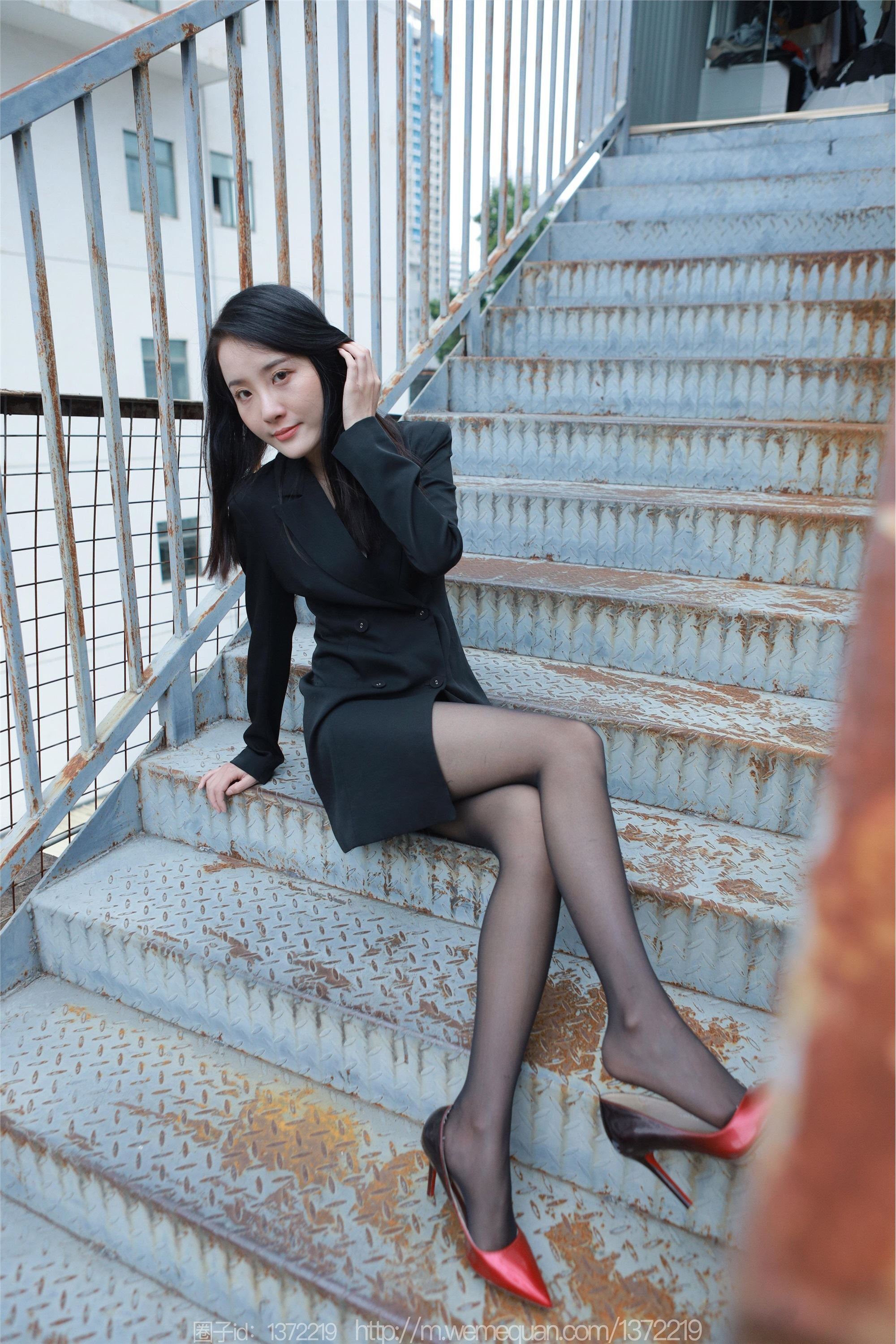 IESS异思趣向  2023.04.18 丝享家 1425 婉萍《小辣椒》